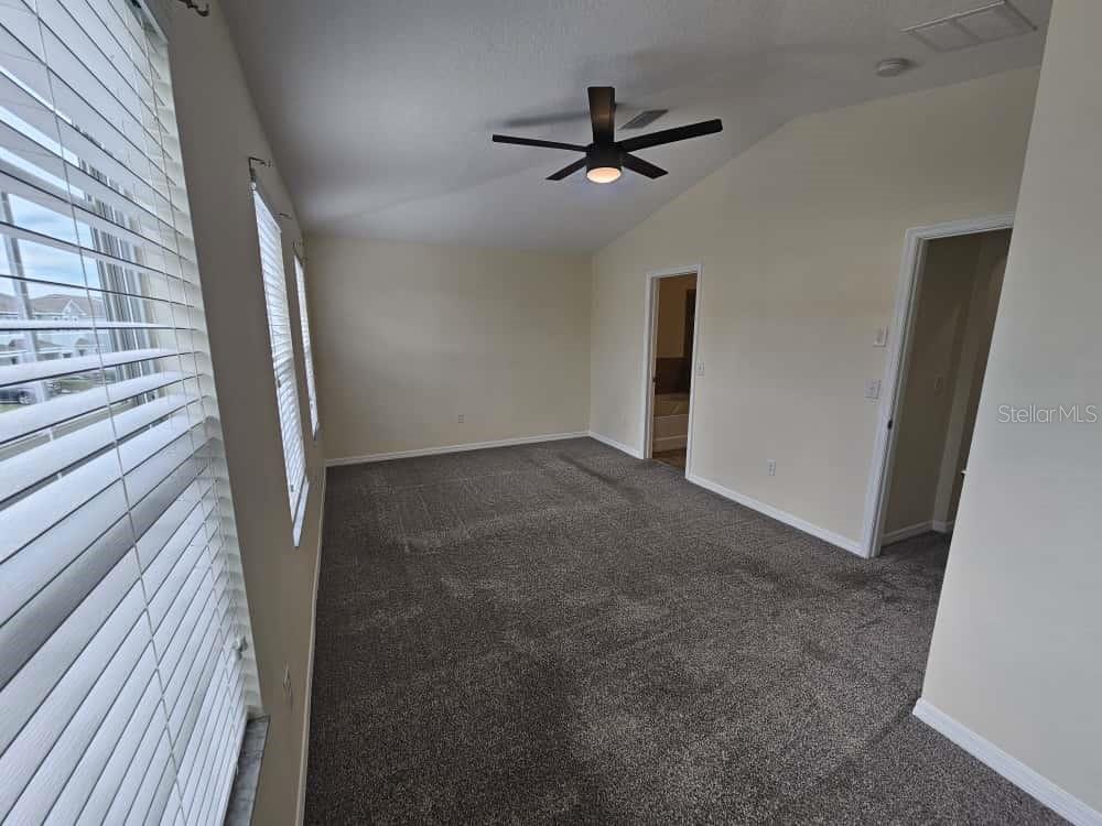 Listing photo id 20 for 6801 46th Lane N 54