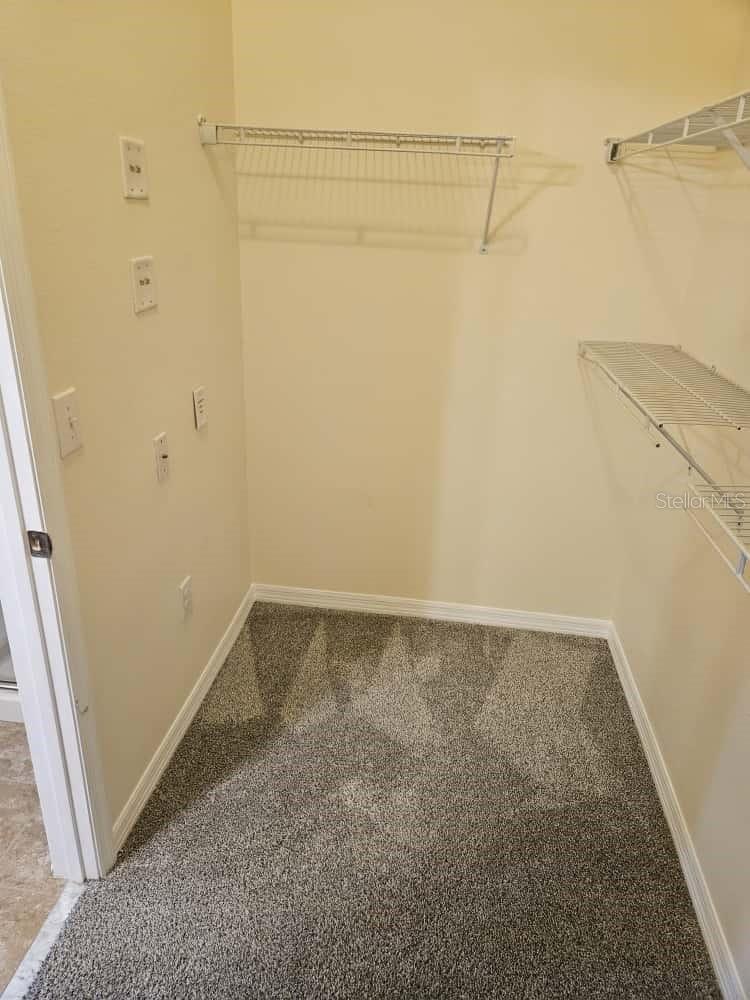 Listing photo id 22 for 6801 46th Lane N 54