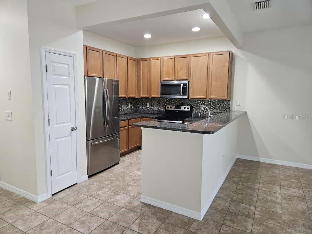Listing photo id 1 for 6801 46th Lane N 54