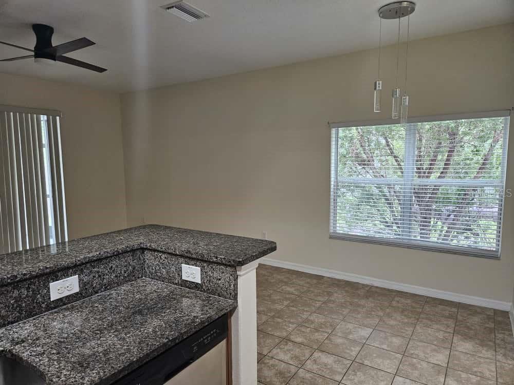 Listing photo id 6 for 6801 46th Lane N 54