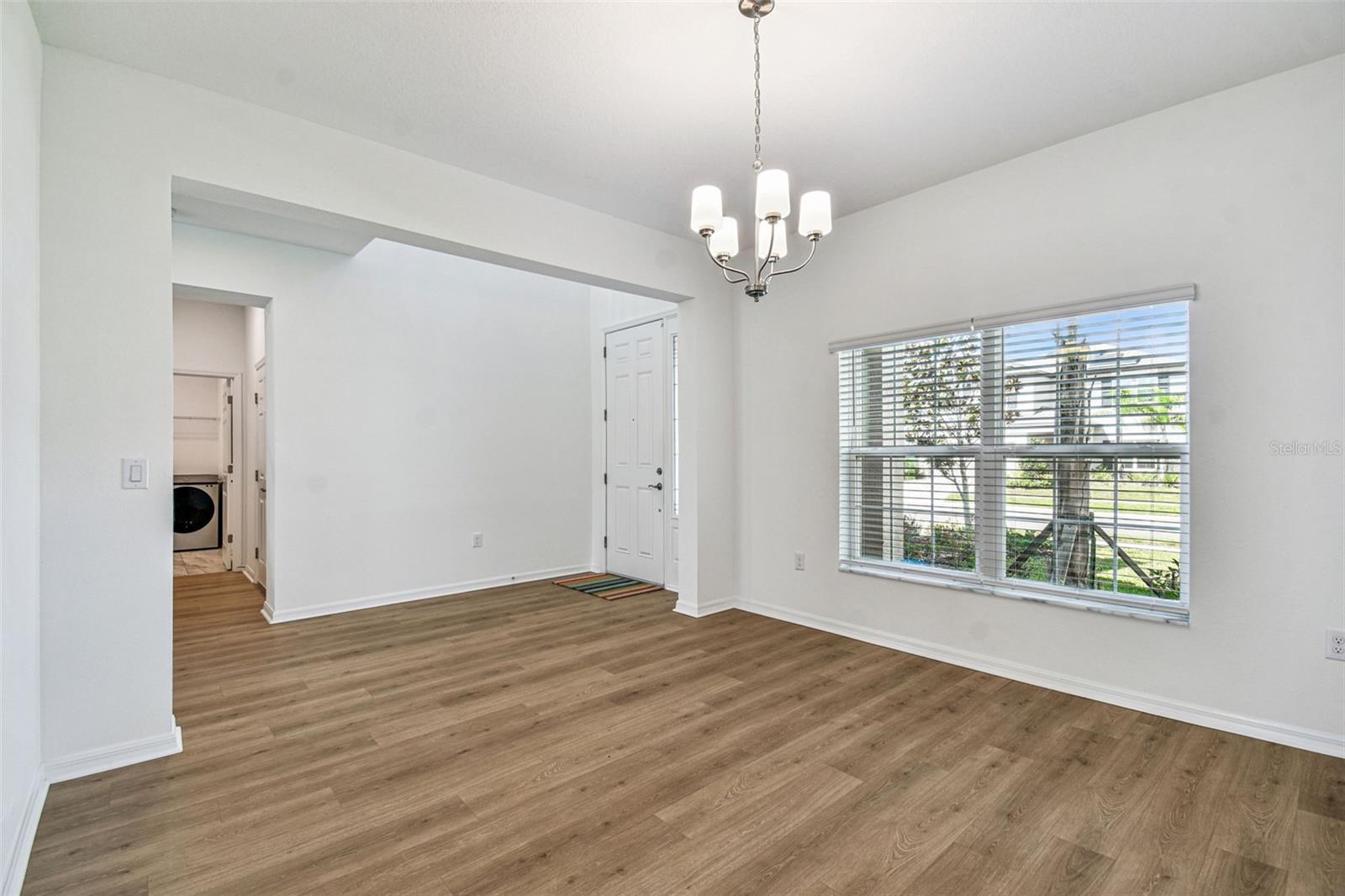 Image 15 of 88 For 11127 Sundrift Drive