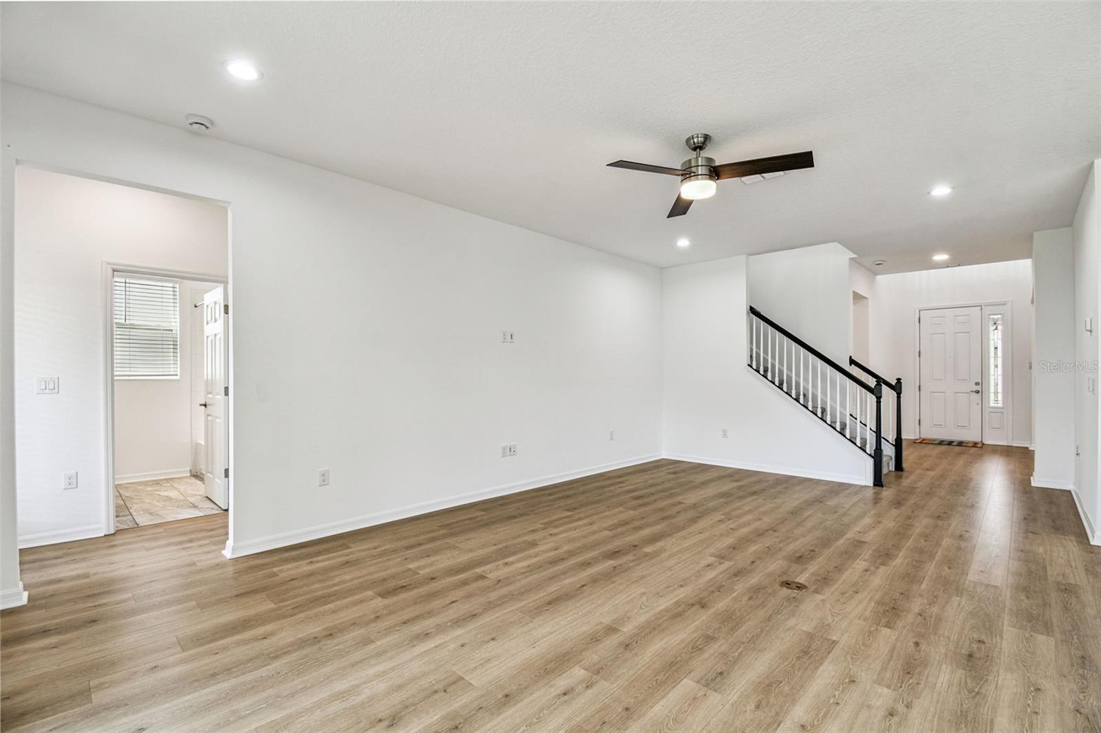 Image 32 of 88 For 11127 Sundrift Drive