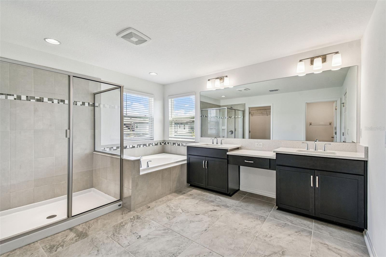 Image 75 of 88 For 11127 Sundrift Drive