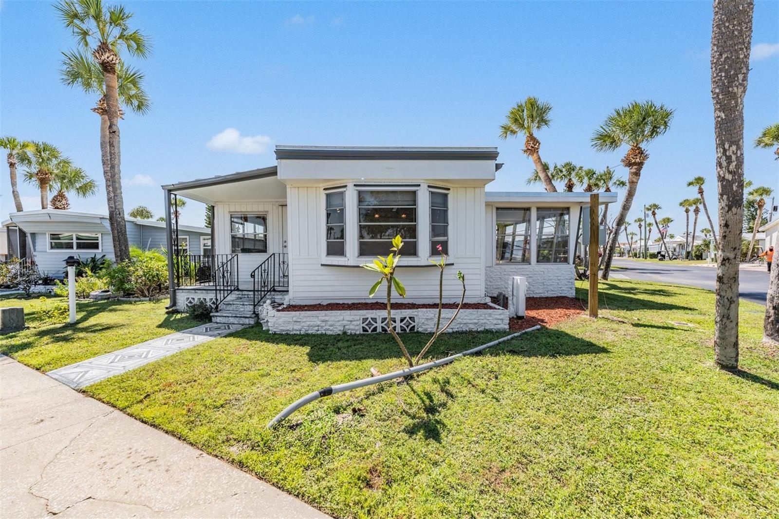 Image 23 of 35 For 4851 Gandy Blvd  B7l46