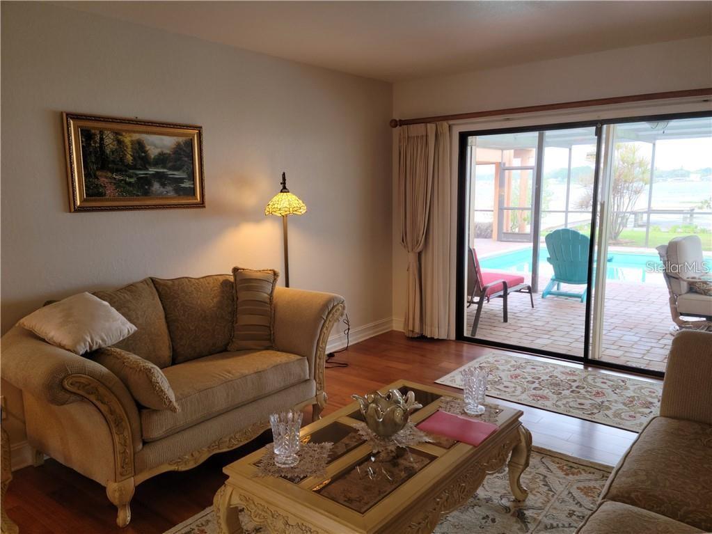 Image 14 of 63 For 11314 Harborside Drive