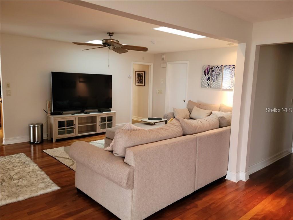 Image 19 of 63 For 11314 Harborside Drive