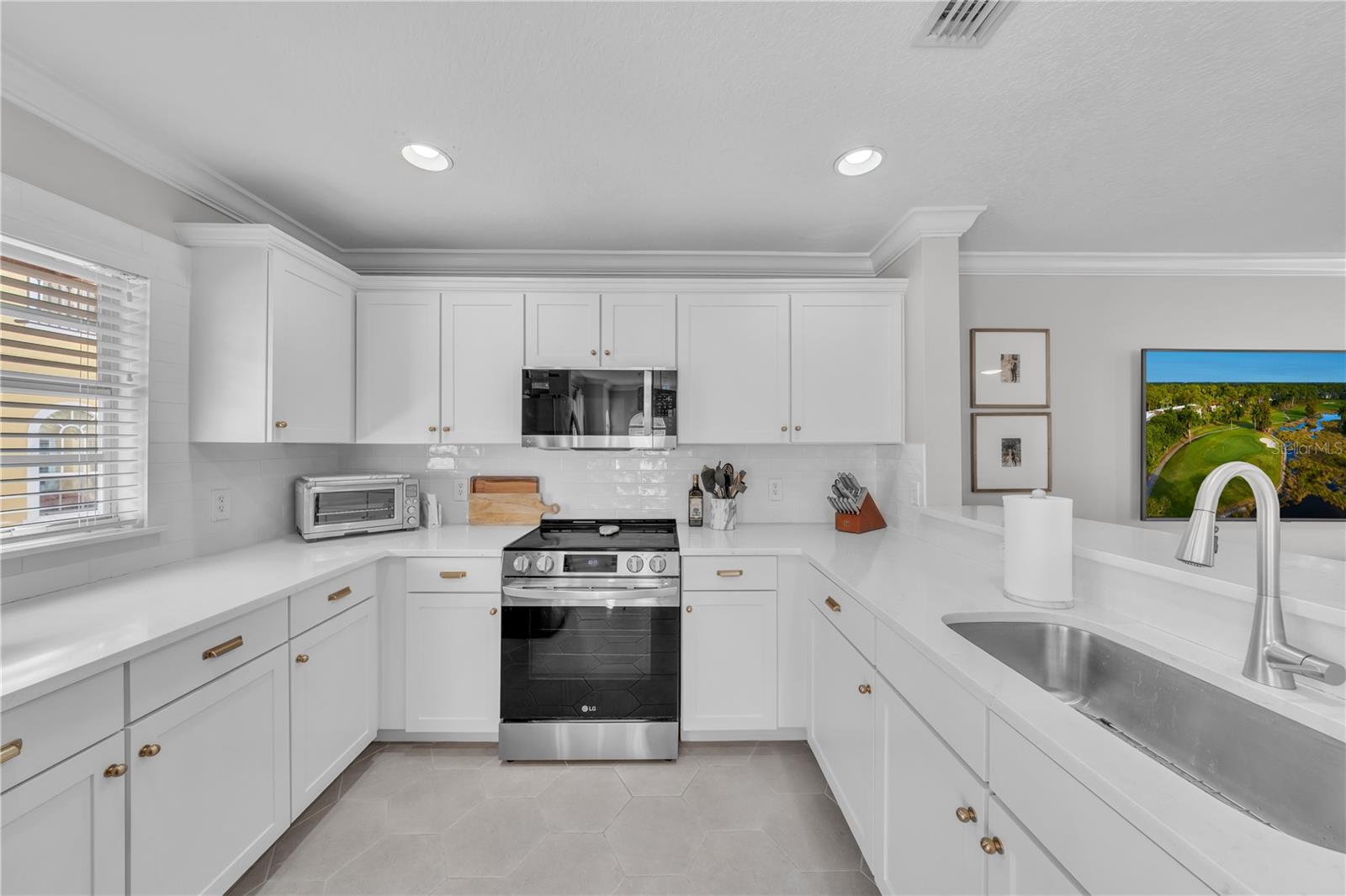 Image 20 of 46 For 3321 Las Campos Place
