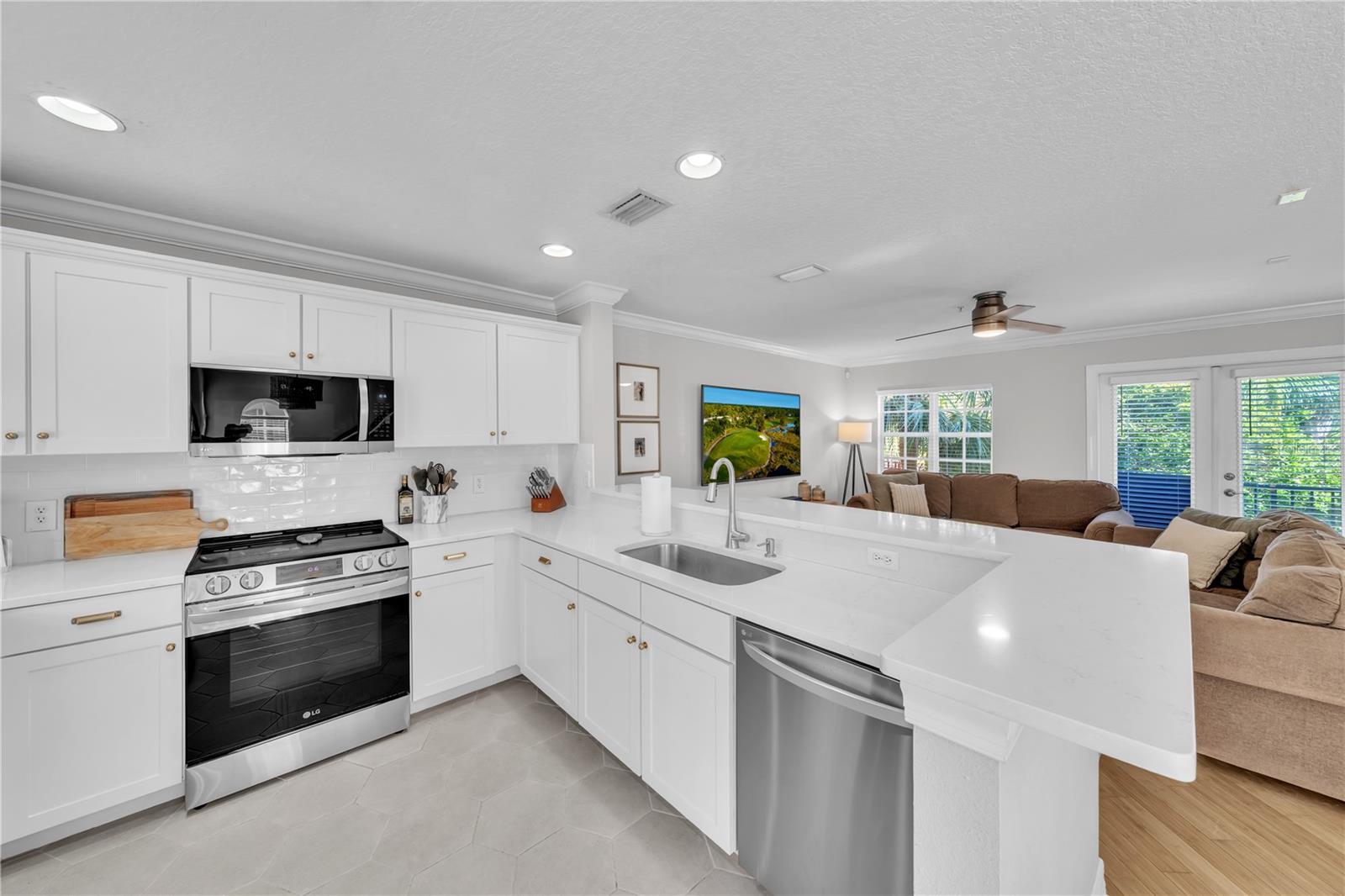 Image 21 of 46 For 3321 Las Campos Place