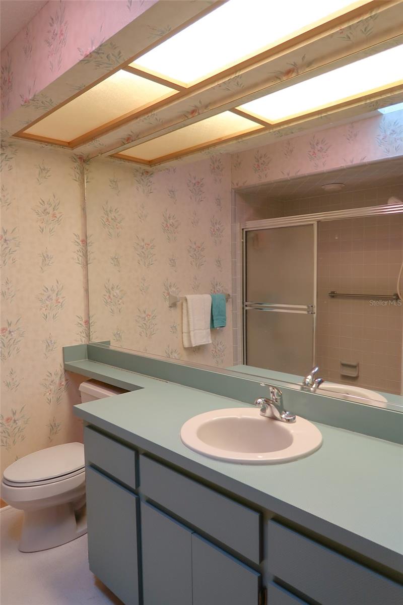 Listing photo id 12 for 44 Golfview Court