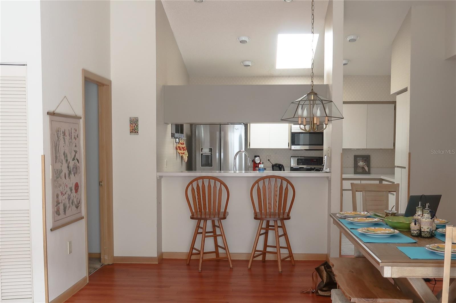 Listing photo id 6 for 44 Golfview Court