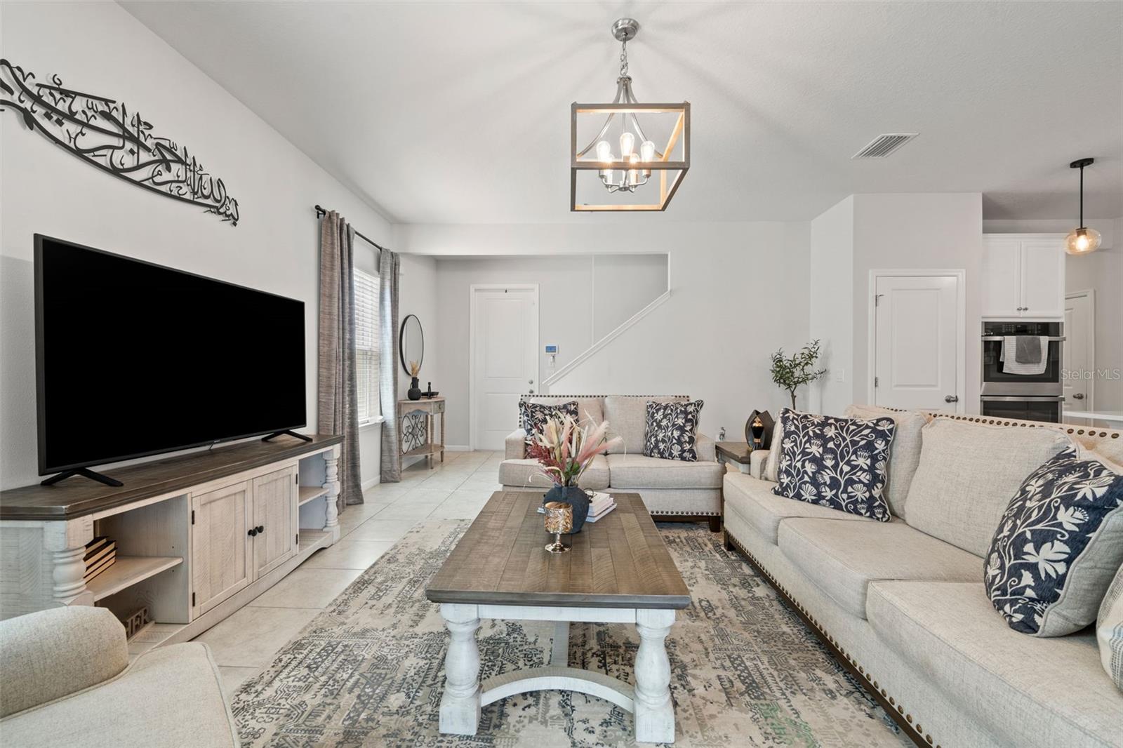 Image 4 of 34 For 17997 Dairy Farm Court