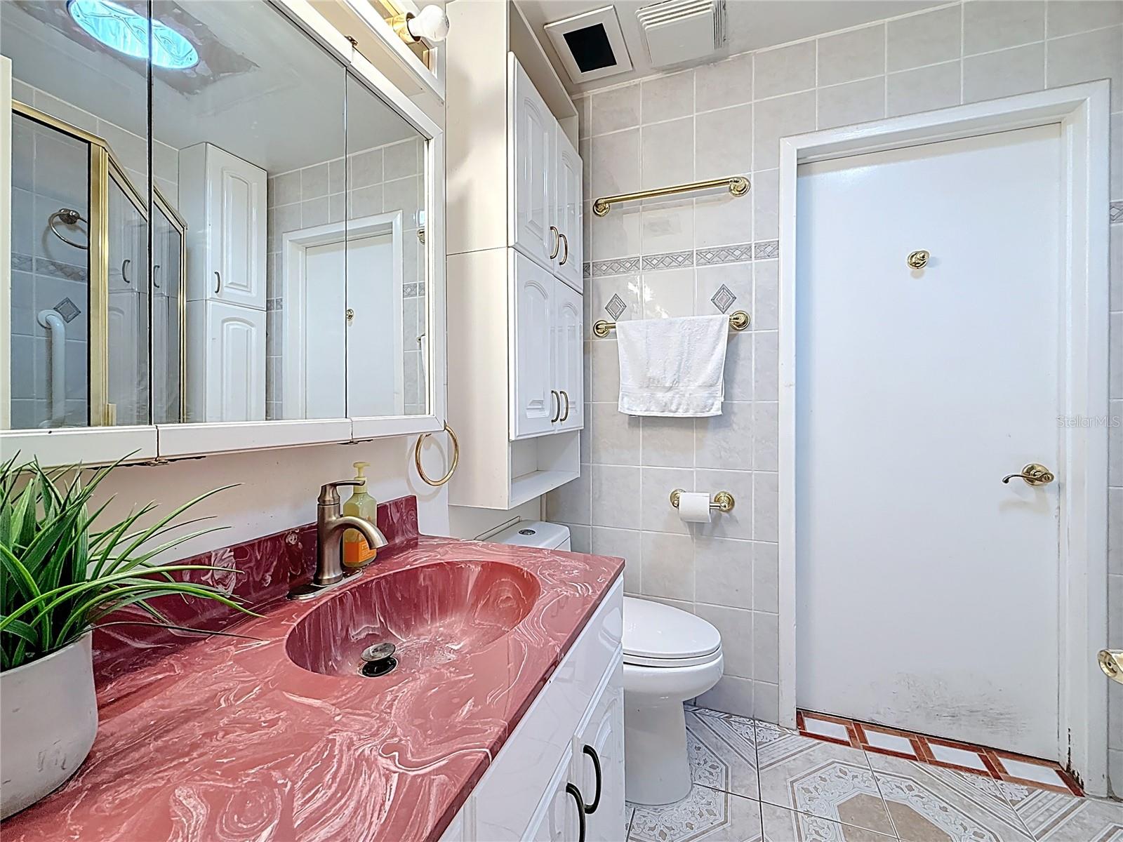 Image 20 of 44 For 6709 Orchard Drive N