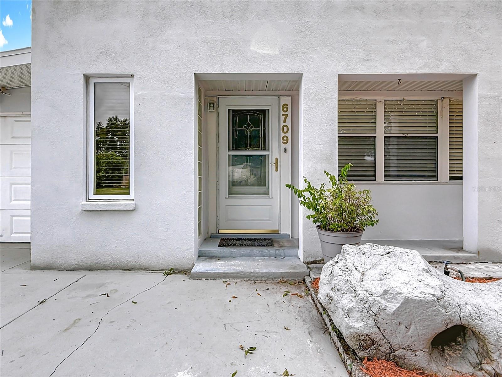 Image 5 of 44 For 6709 Orchard Drive N