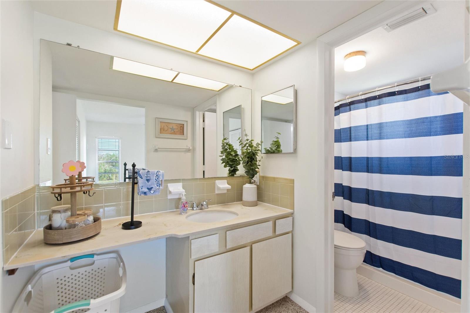 Image 10 of 31 For 6100 12th Street S 221