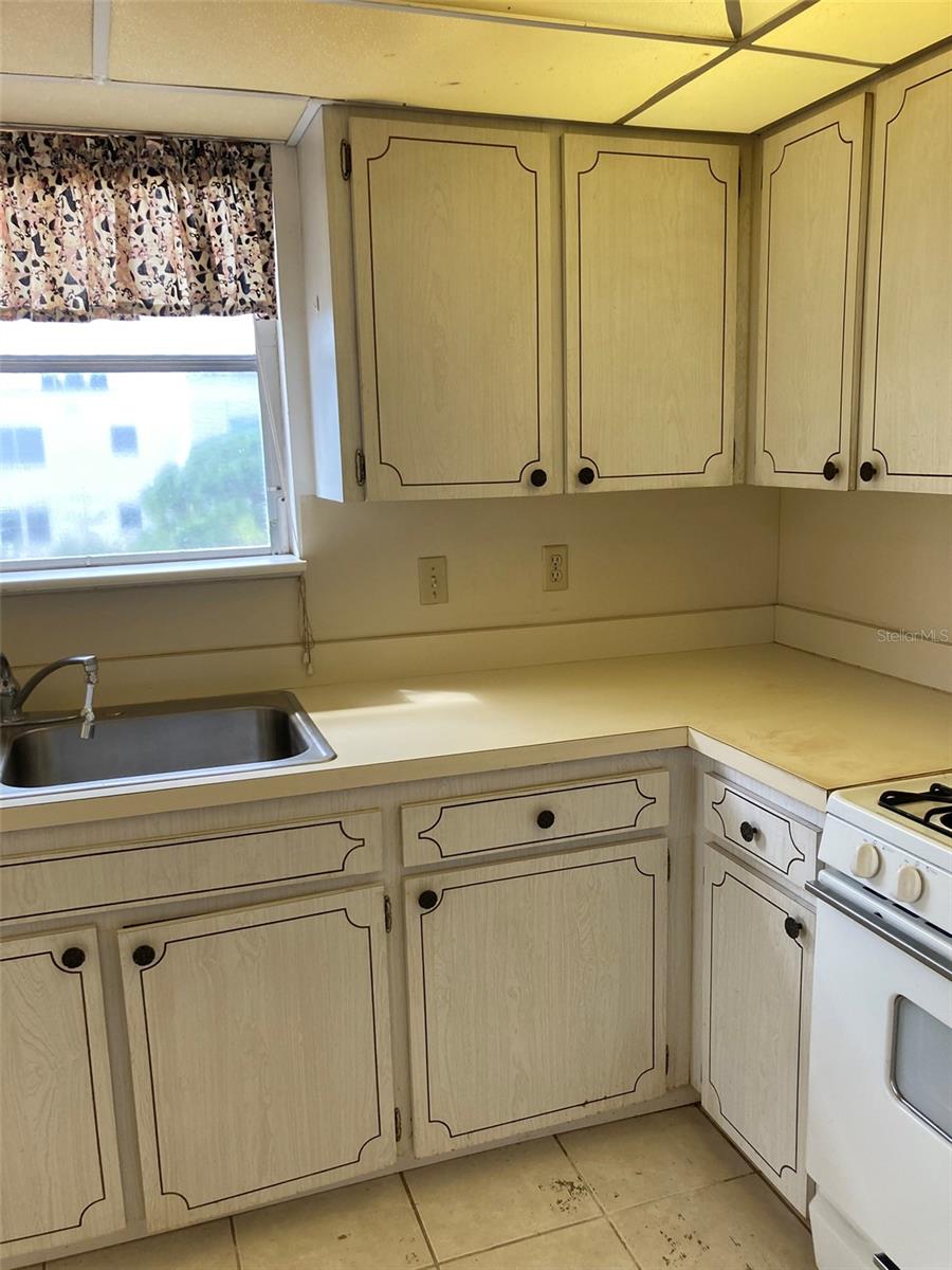 Image 10 of 46 For 5521 80th Street N 516