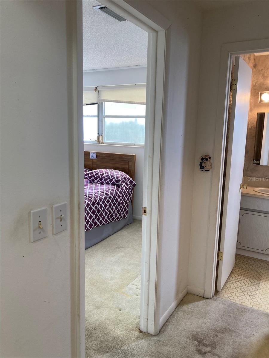 Image 17 of 46 For 5521 80th Street N 516
