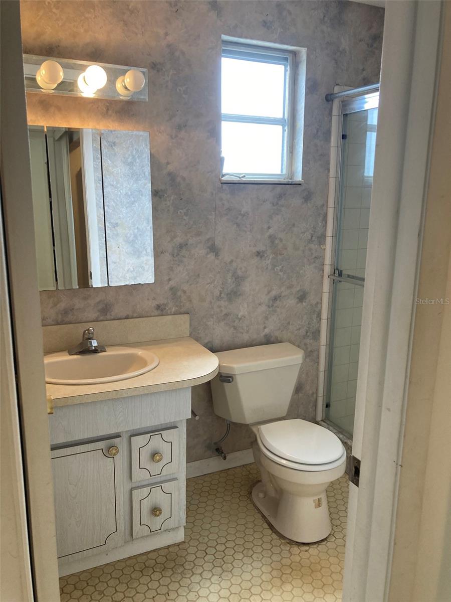 Image 19 of 46 For 5521 80th Street N 516