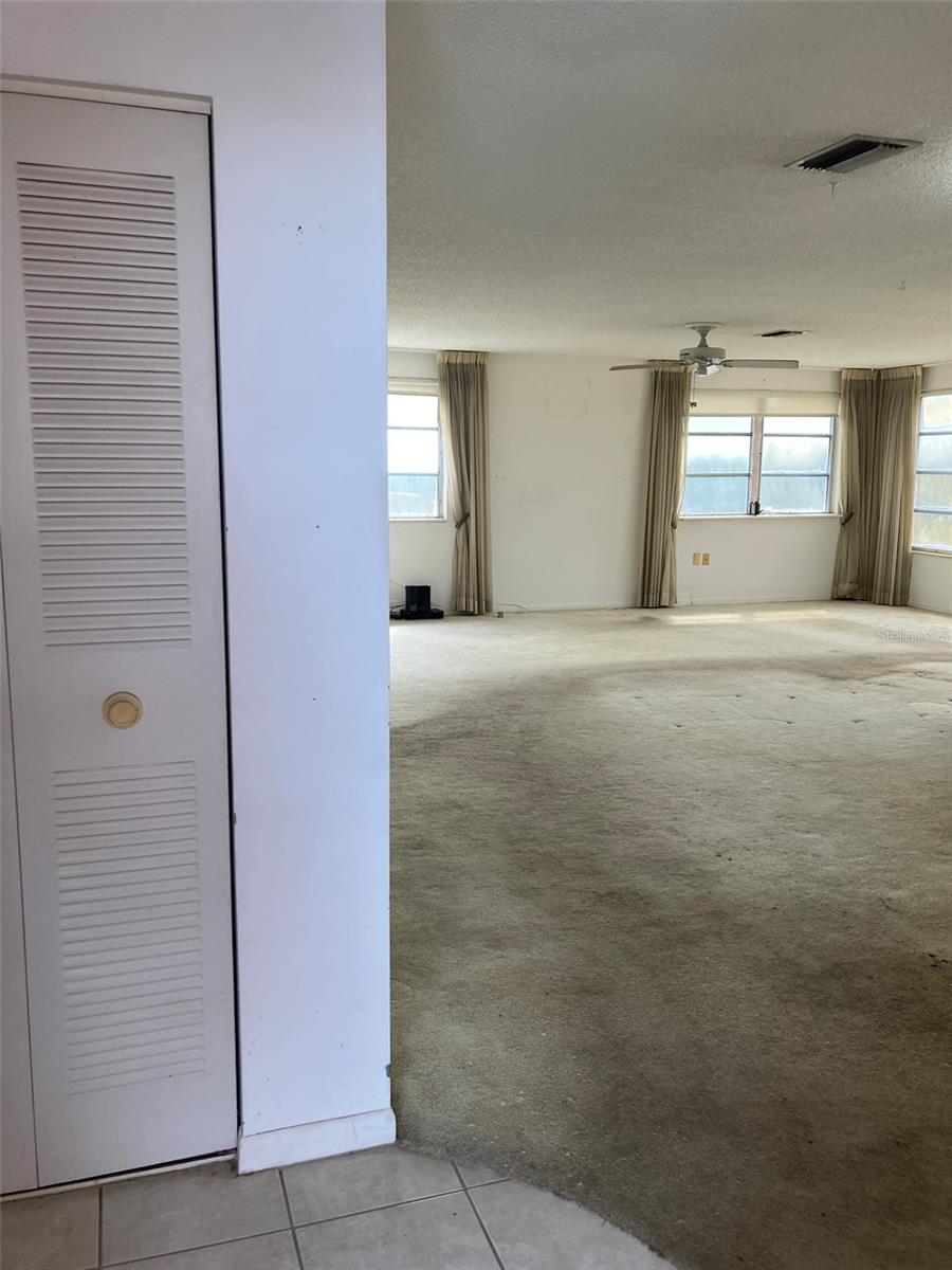 Image 2 of 46 For 5521 80th Street N 516