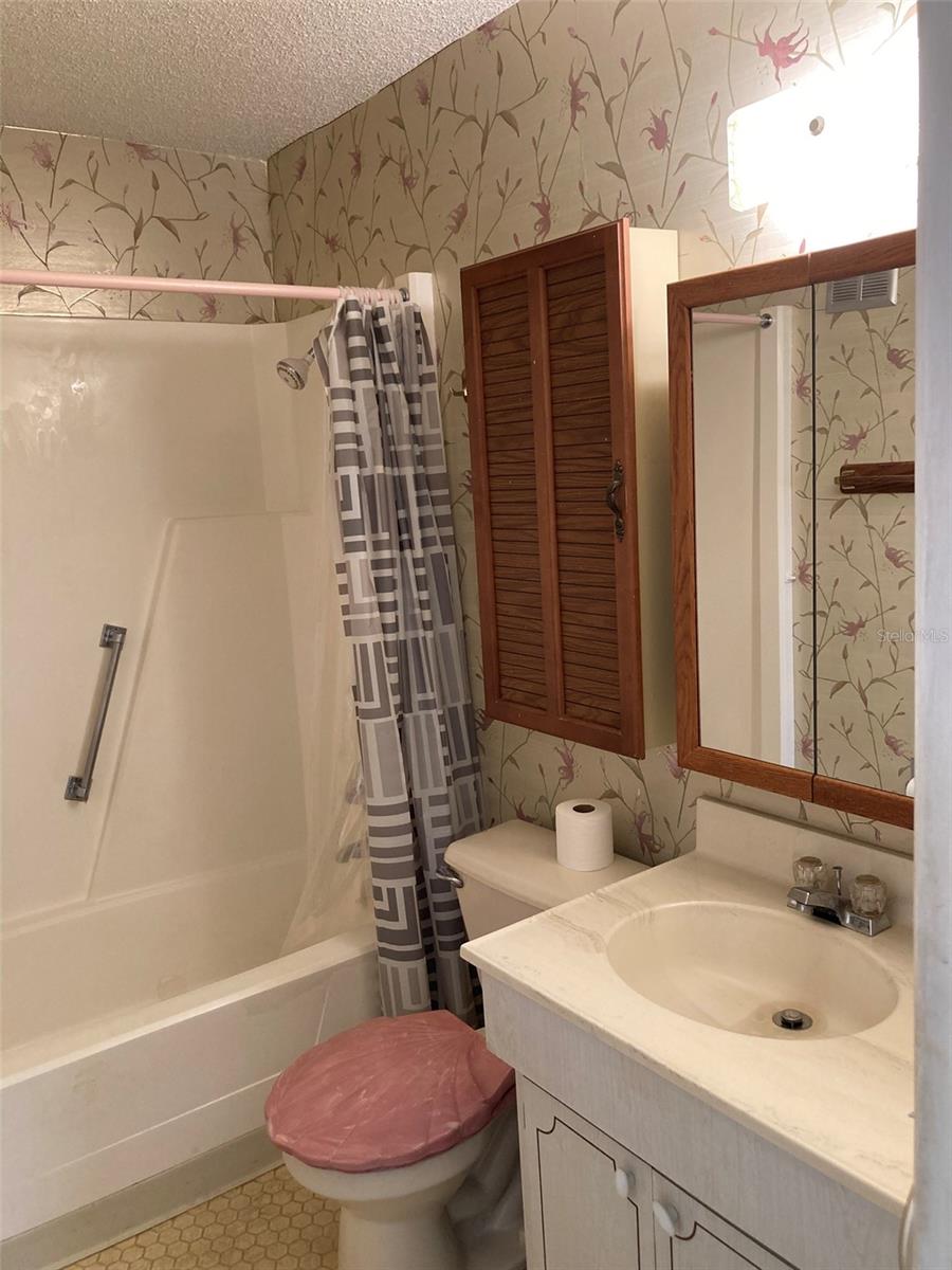 Image 27 of 46 For 5521 80th Street N 516