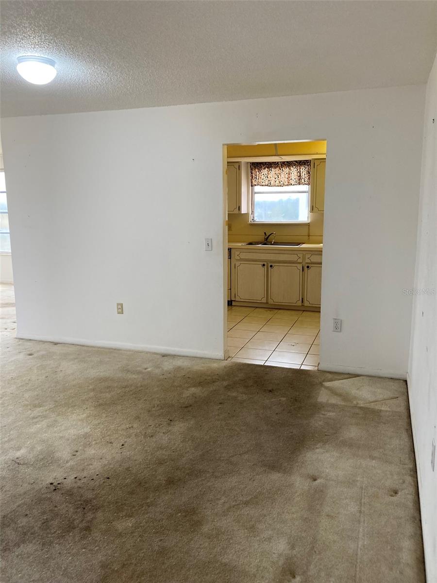 Image 3 of 46 For 5521 80th Street N 516