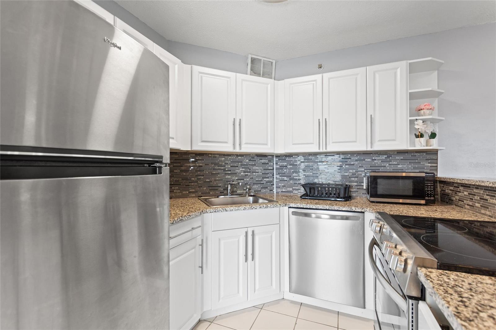 Image 17 of 39 For 3315 58th Avenue S 610