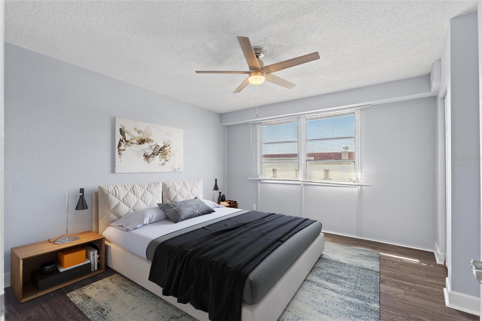 Image 23 of 39 For 3315 58th Avenue S 610