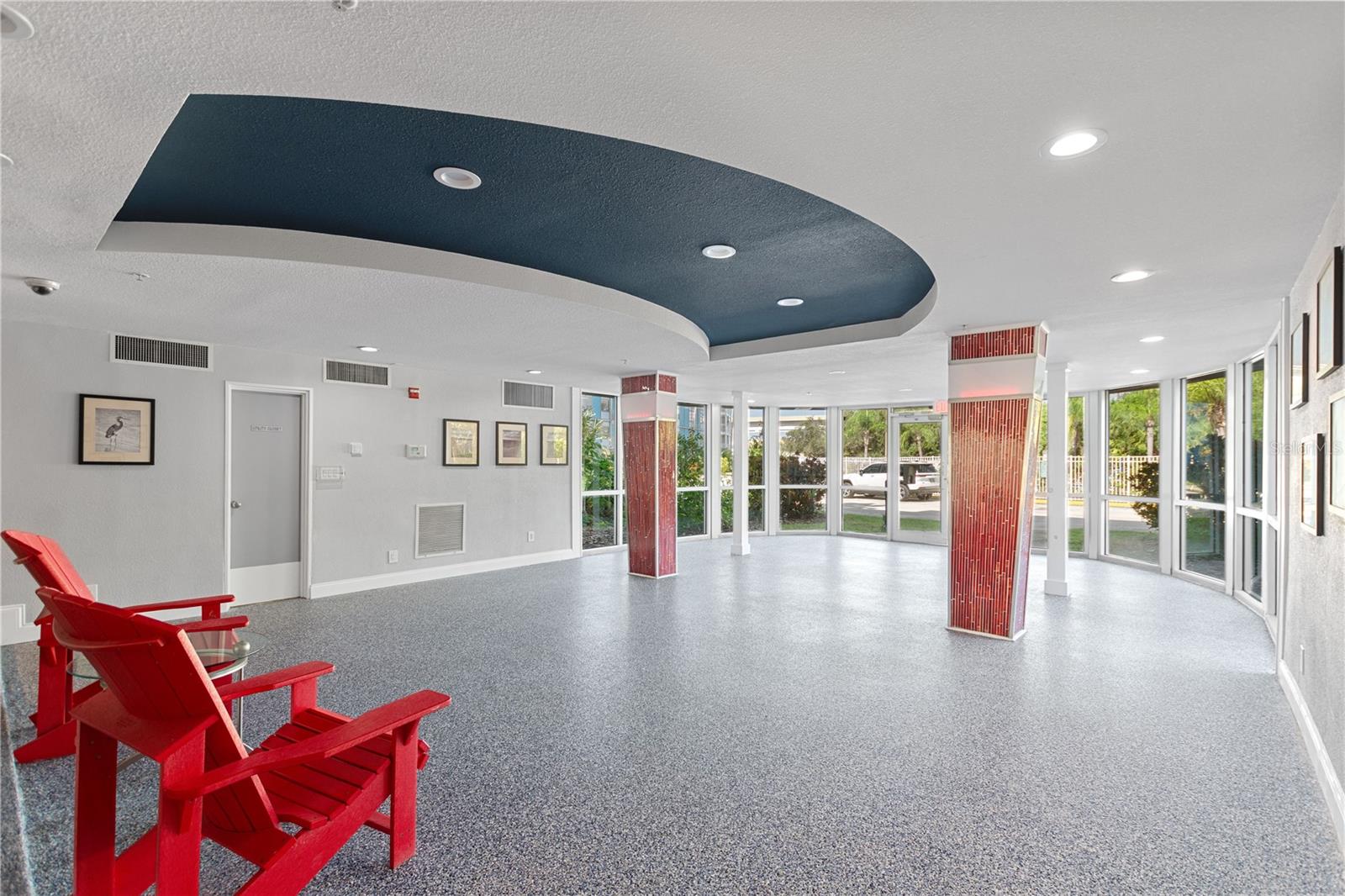 Image 34 of 39 For 3315 58th Avenue S 610