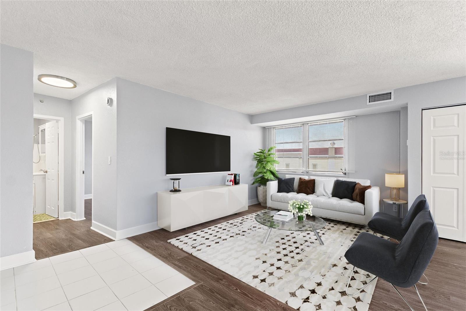 Image 9 of 39 For 3315 58th Avenue S 610