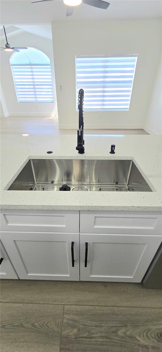 Image 13 of 41 For 10764 70th Avenue 5304