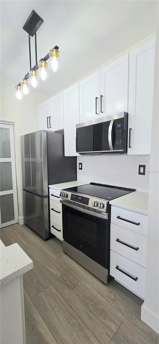 Image 15 of 41 For 10764 70th Avenue 5304