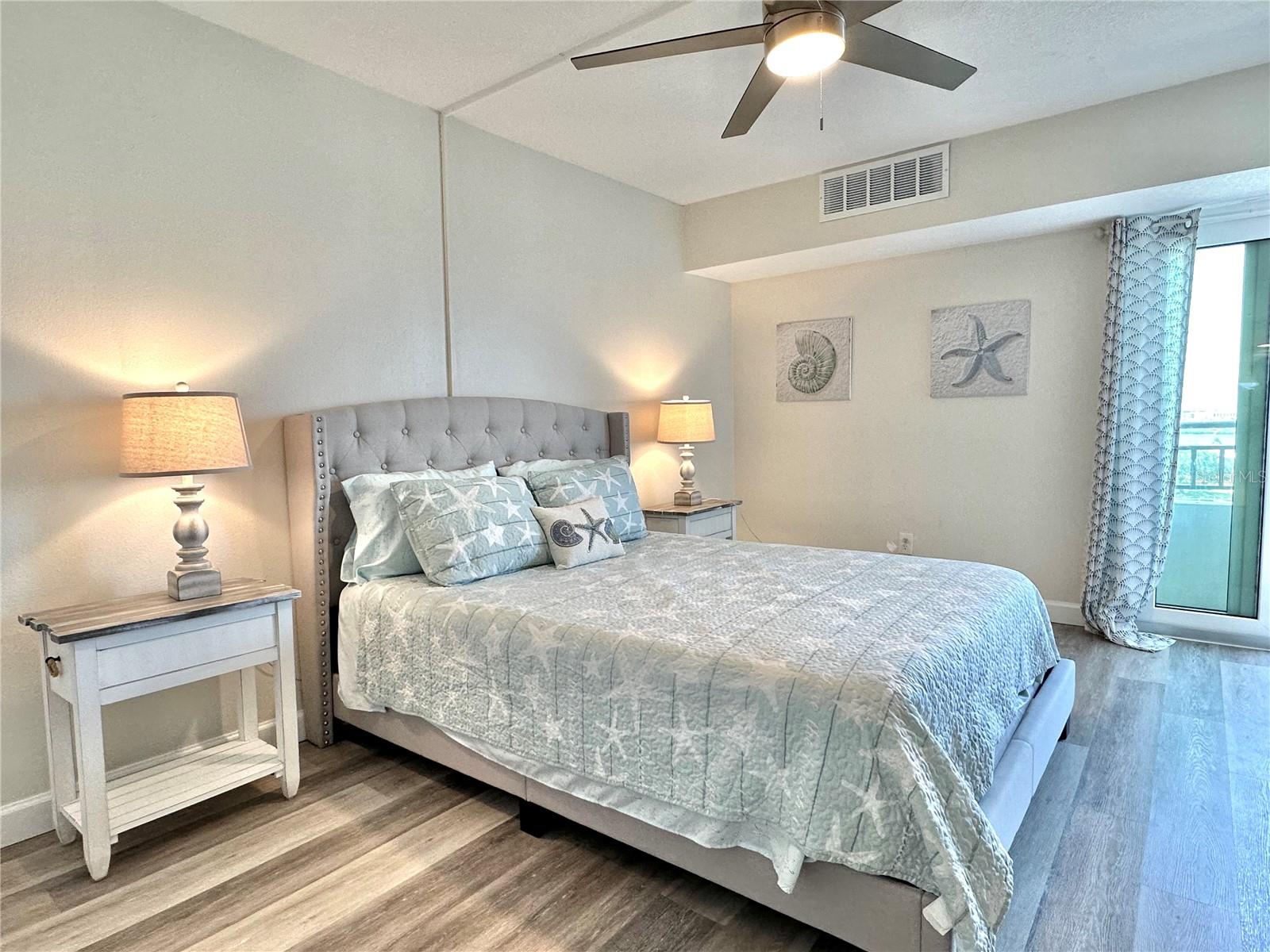 Image 25 of 47 For 851 Bayway Boulevard 905
