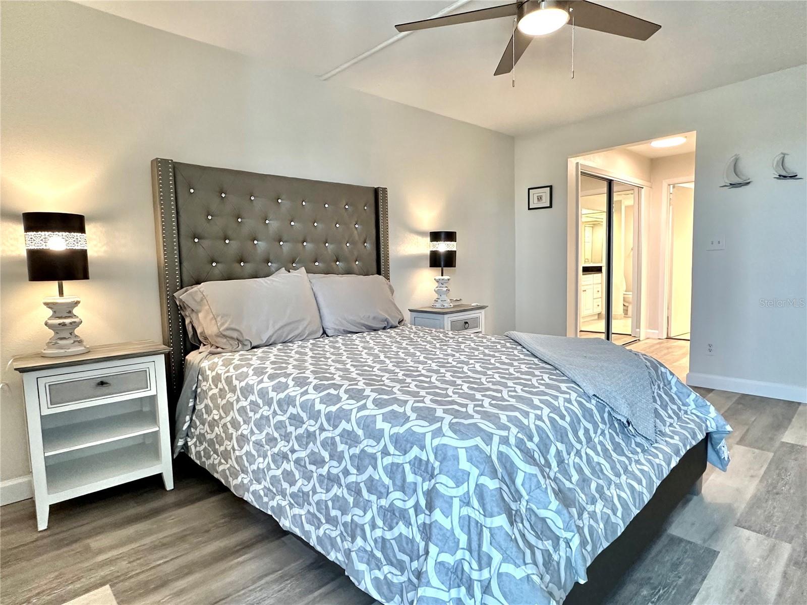 Image 37 of 47 For 851 Bayway Boulevard 905