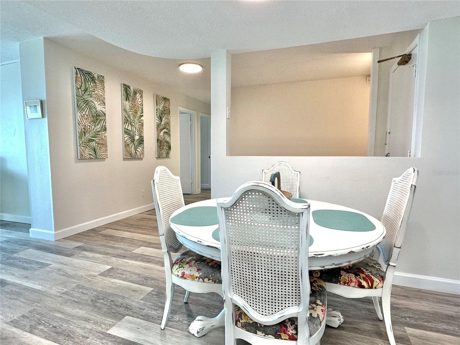 Image 9 of 47 For 851 Bayway Boulevard 905