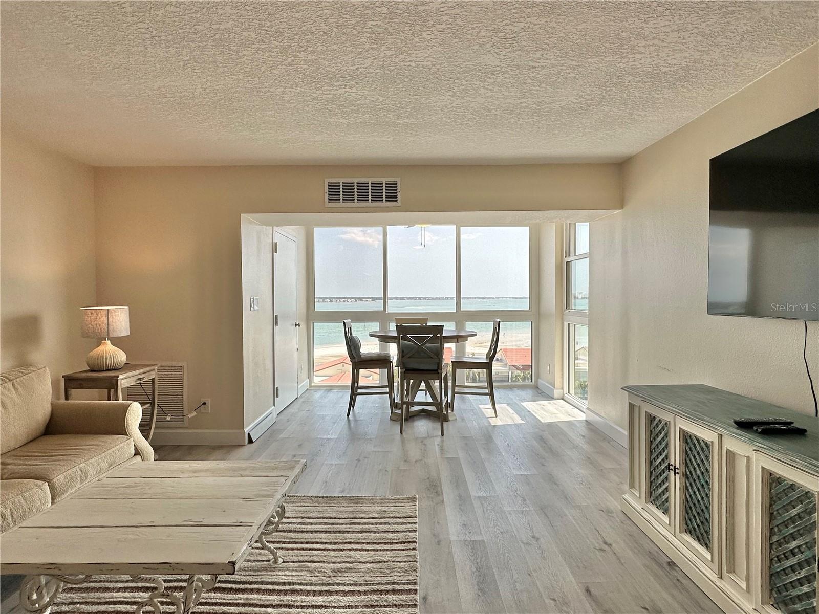 Image 12 of 46 For 855 Bayway Boulevard 907