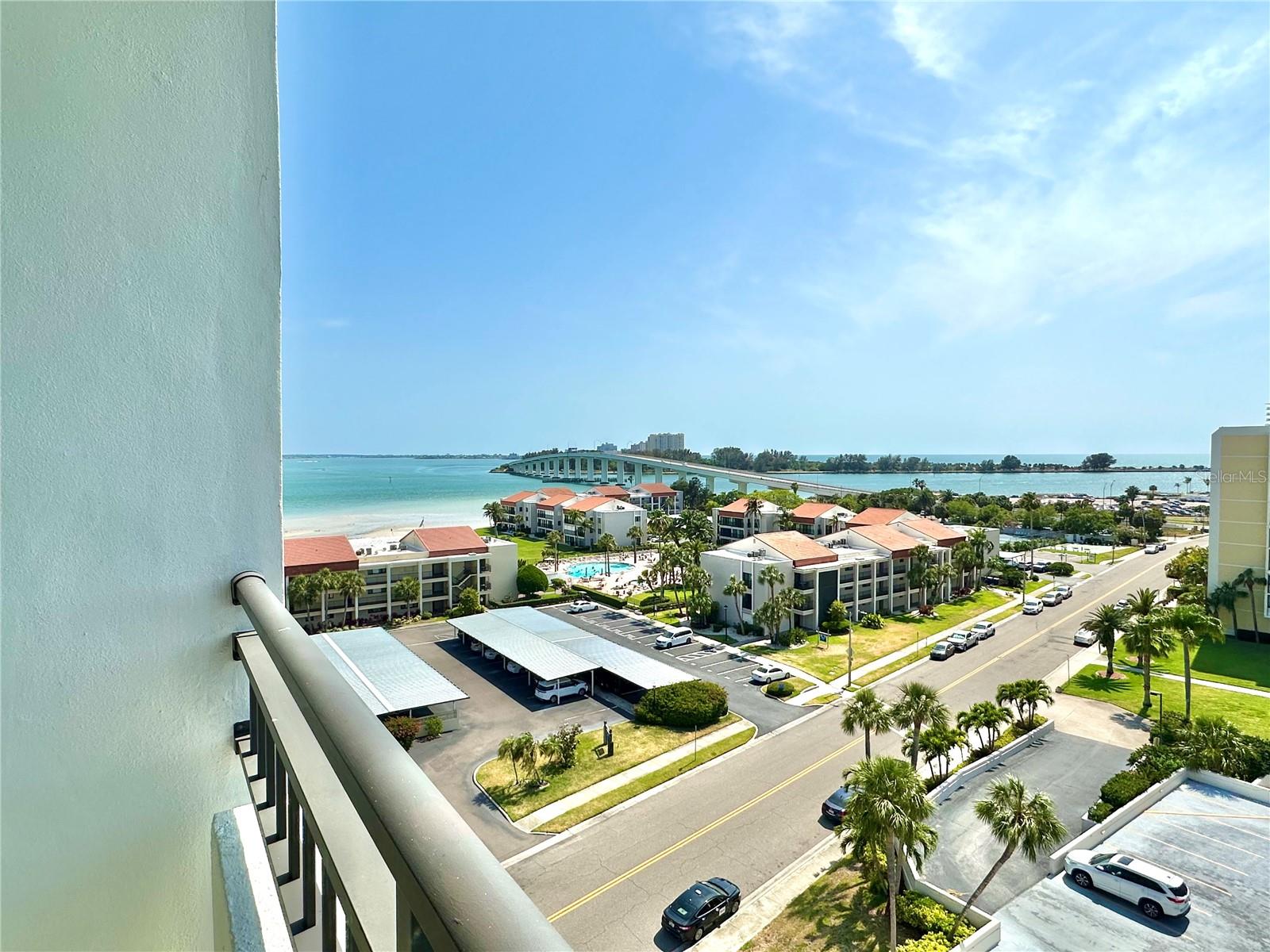 Image 24 of 46 For 855 Bayway Boulevard 907