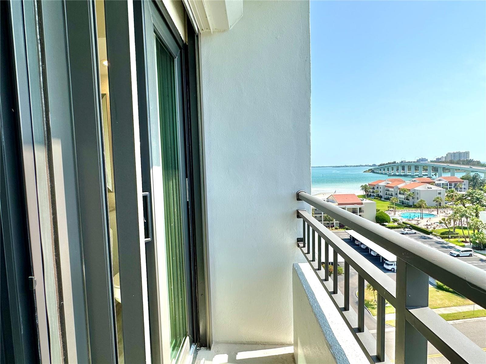 Image 26 of 46 For 855 Bayway Boulevard 907