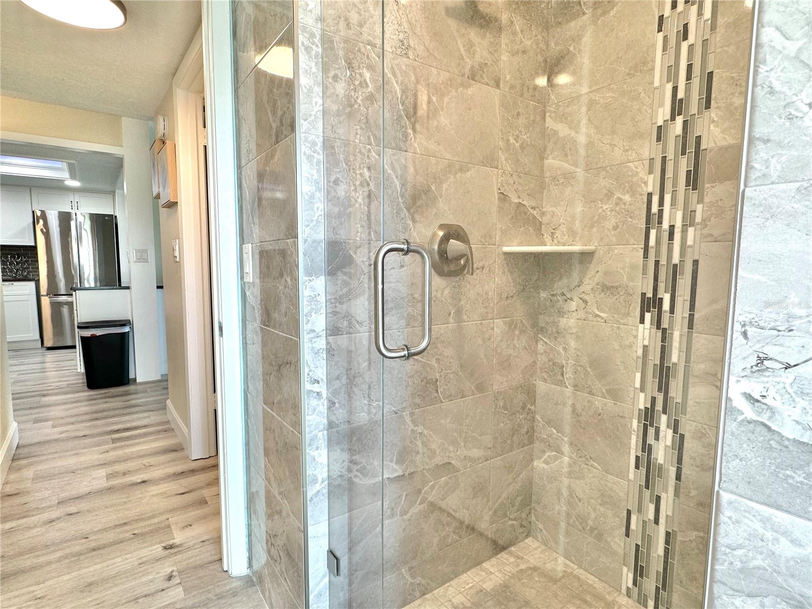 Image 28 of 46 For 855 Bayway Boulevard 907