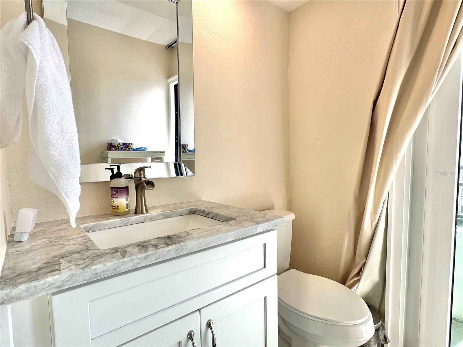 Image 29 of 46 For 855 Bayway Boulevard 907