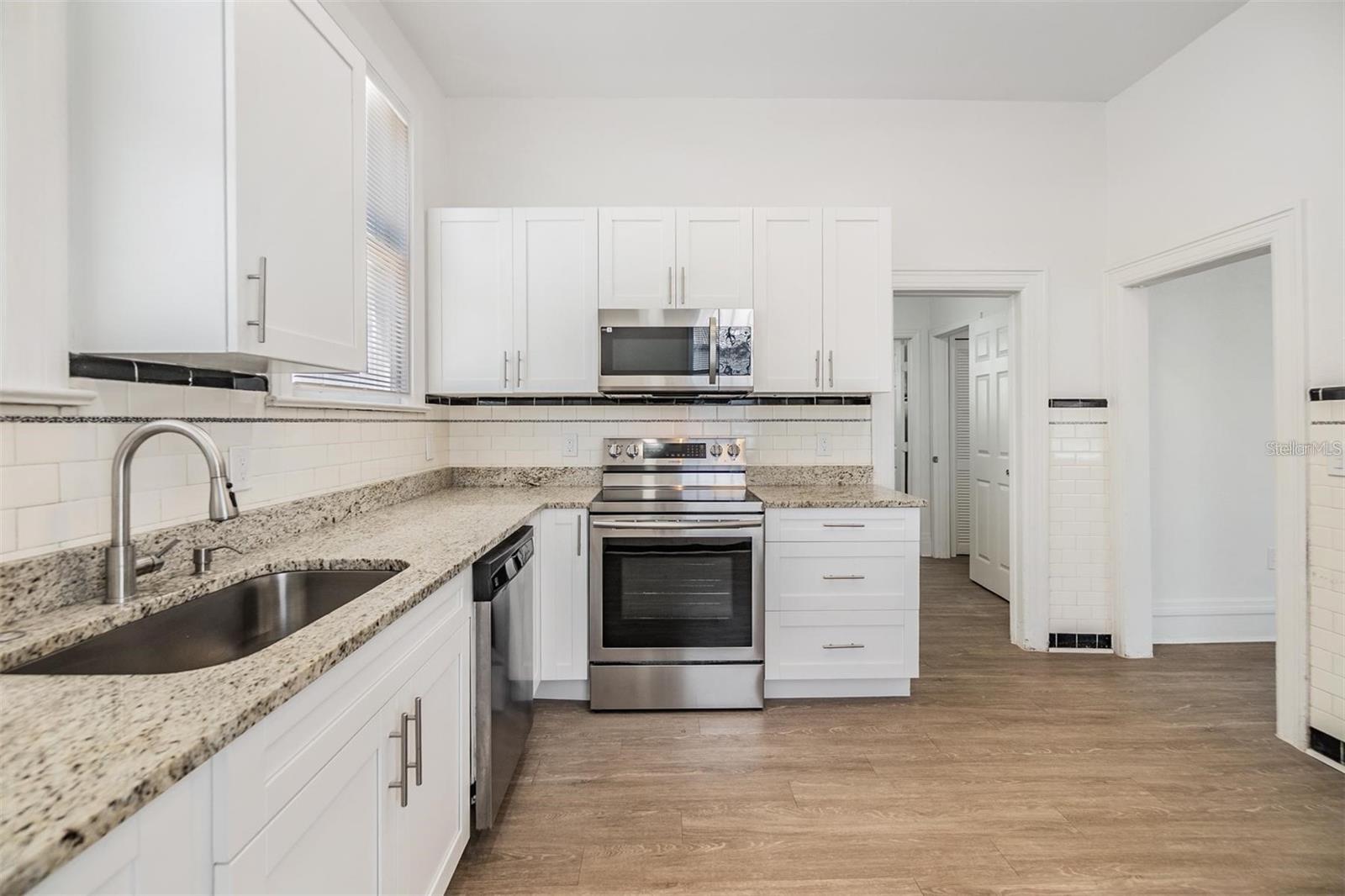 Image 10 of 29 For 2914 10th Street