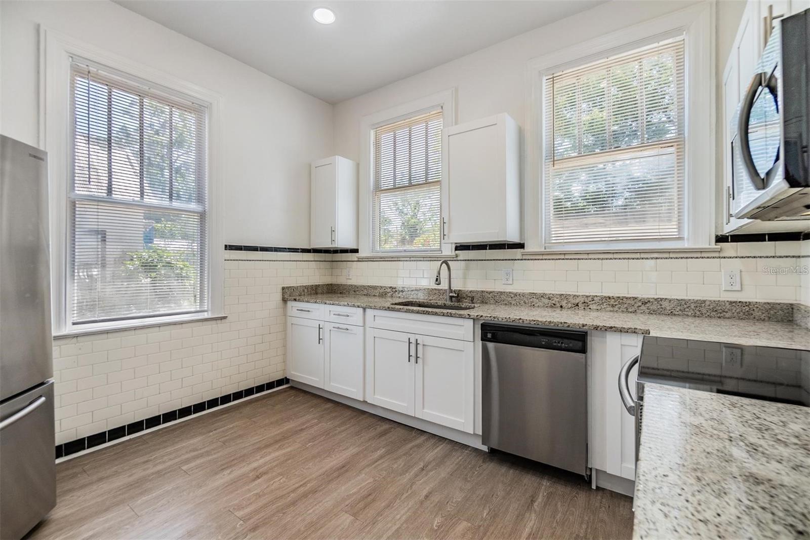 Image 12 of 29 For 2914 10th Street