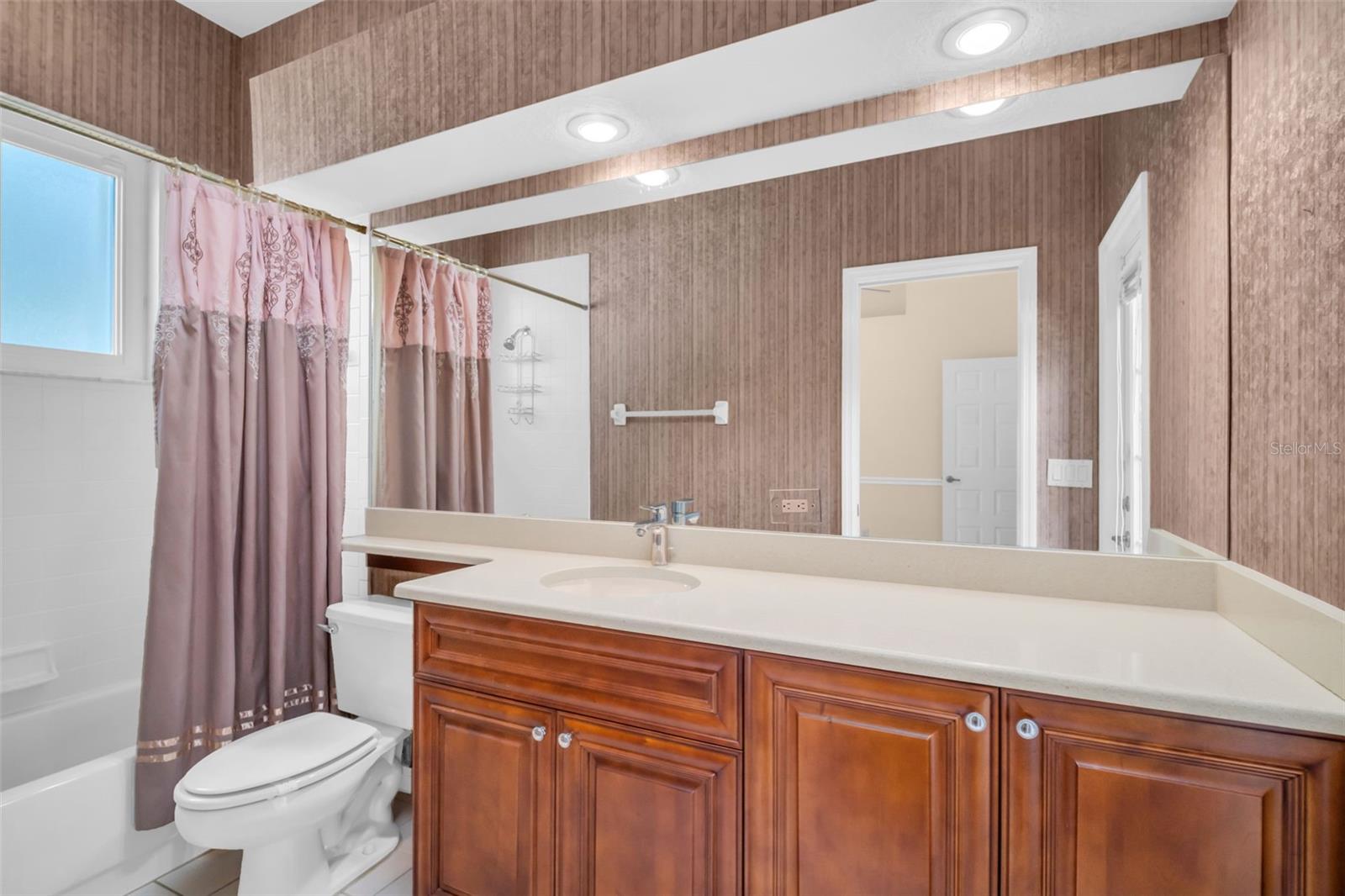 Image 37 of 59 For 12302 Seabrook Drive