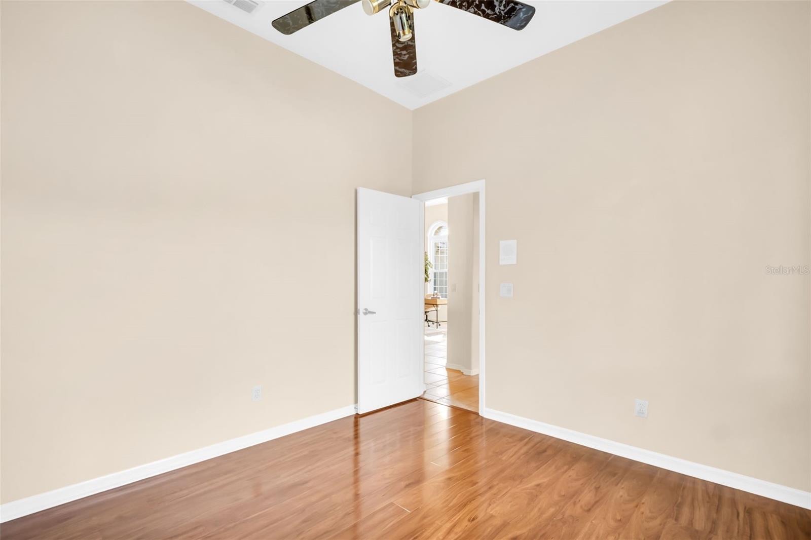Image 39 of 59 For 12302 Seabrook Drive