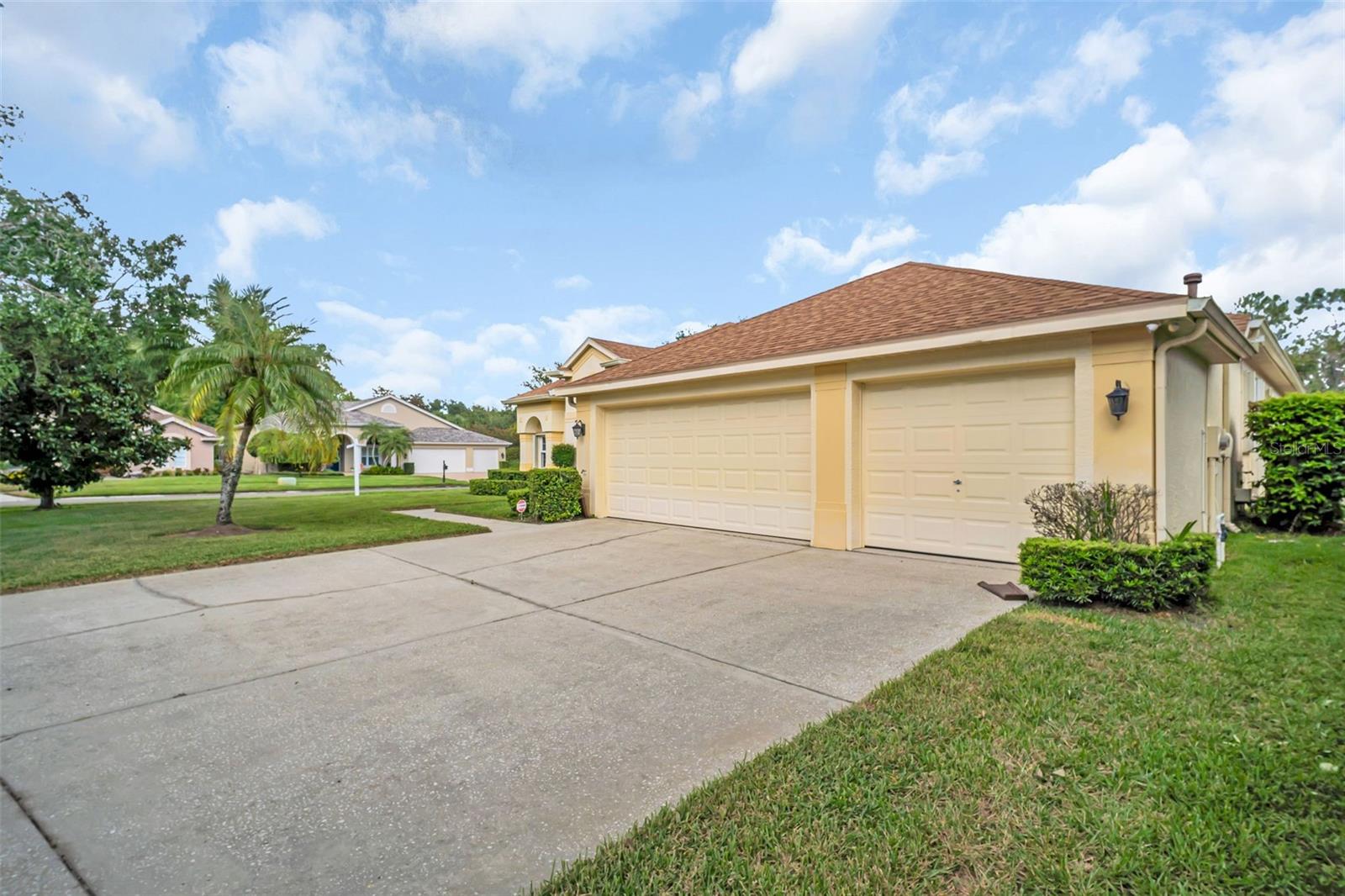 Image 4 of 59 For 12302 Seabrook Drive