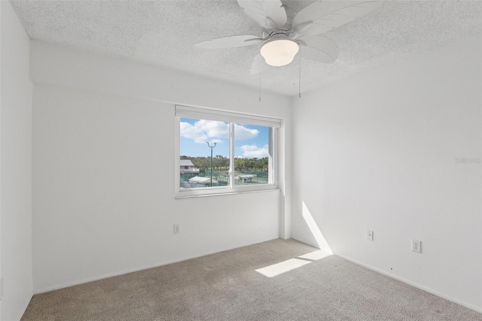 Image 22 of 29 For 14800 Walsingham Road 1215