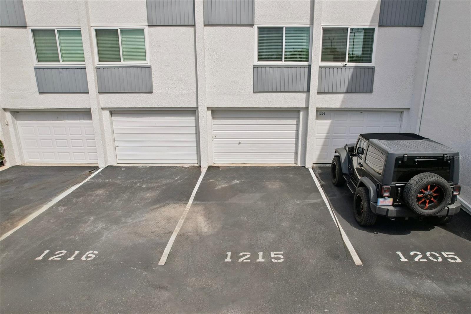 Image 4 of 29 For 14800 Walsingham Road 1215