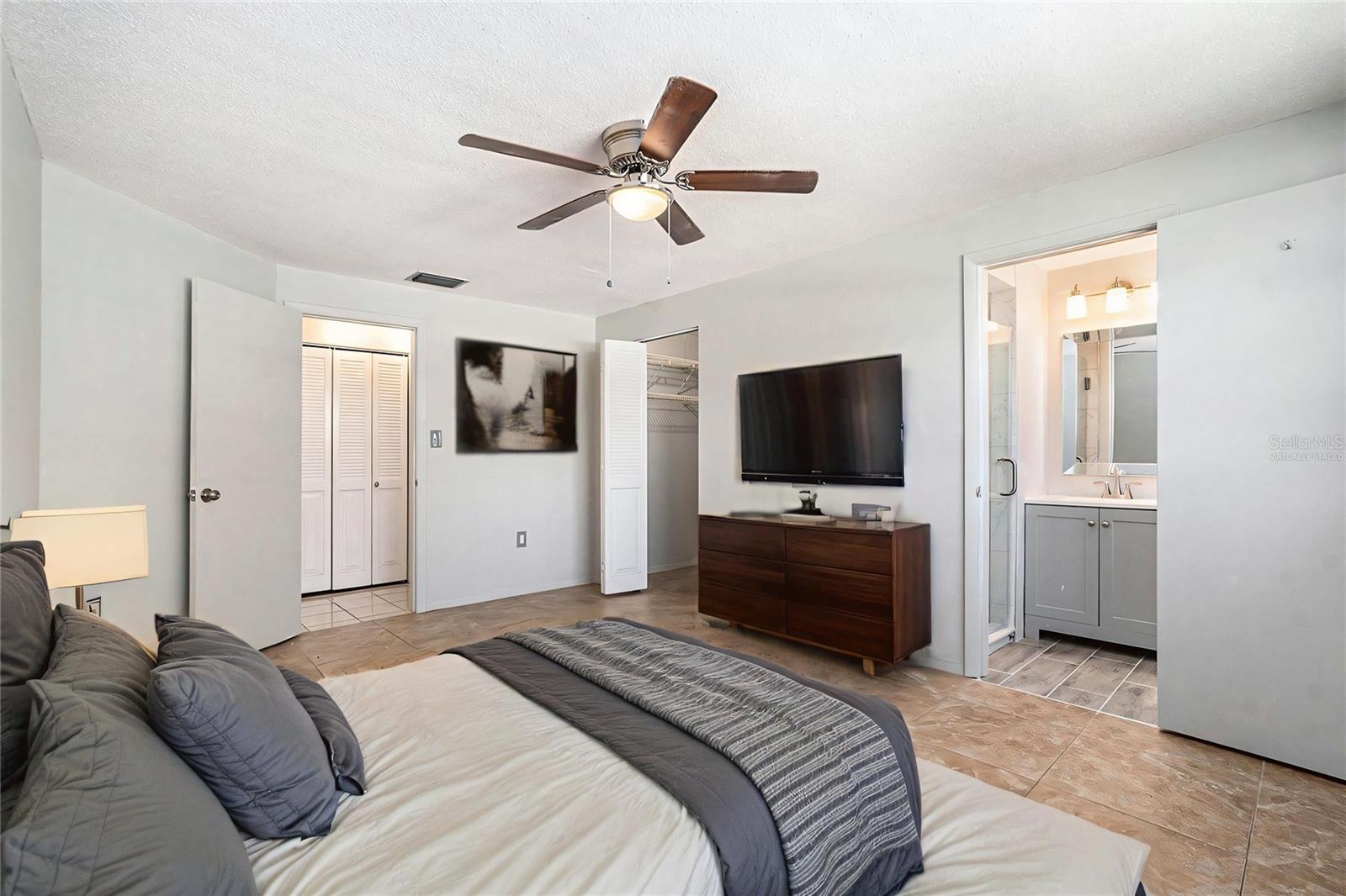 Image 19 of 36 For 10137 Oleander Drive