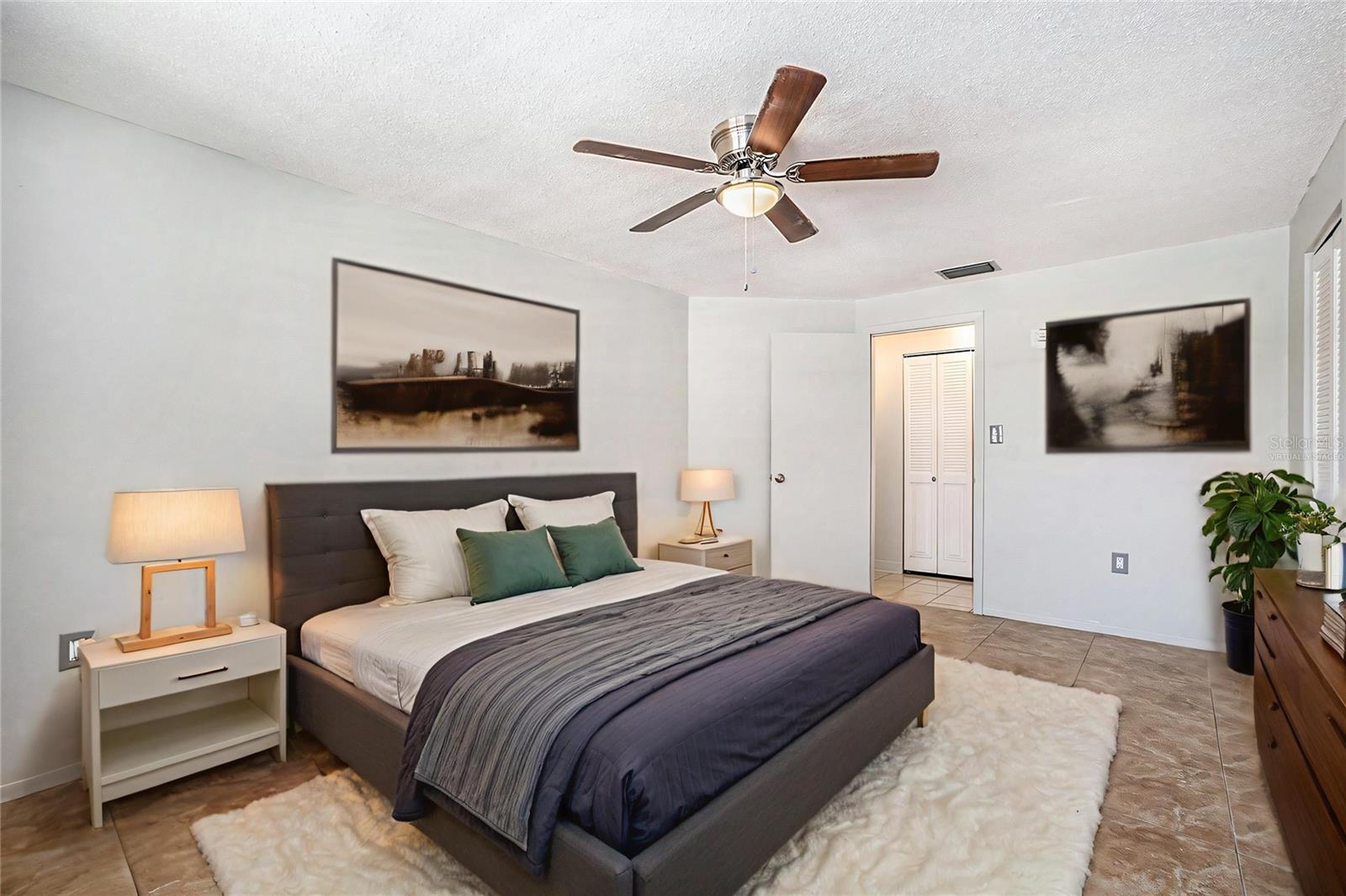 Image 21 of 36 For 10137 Oleander Drive