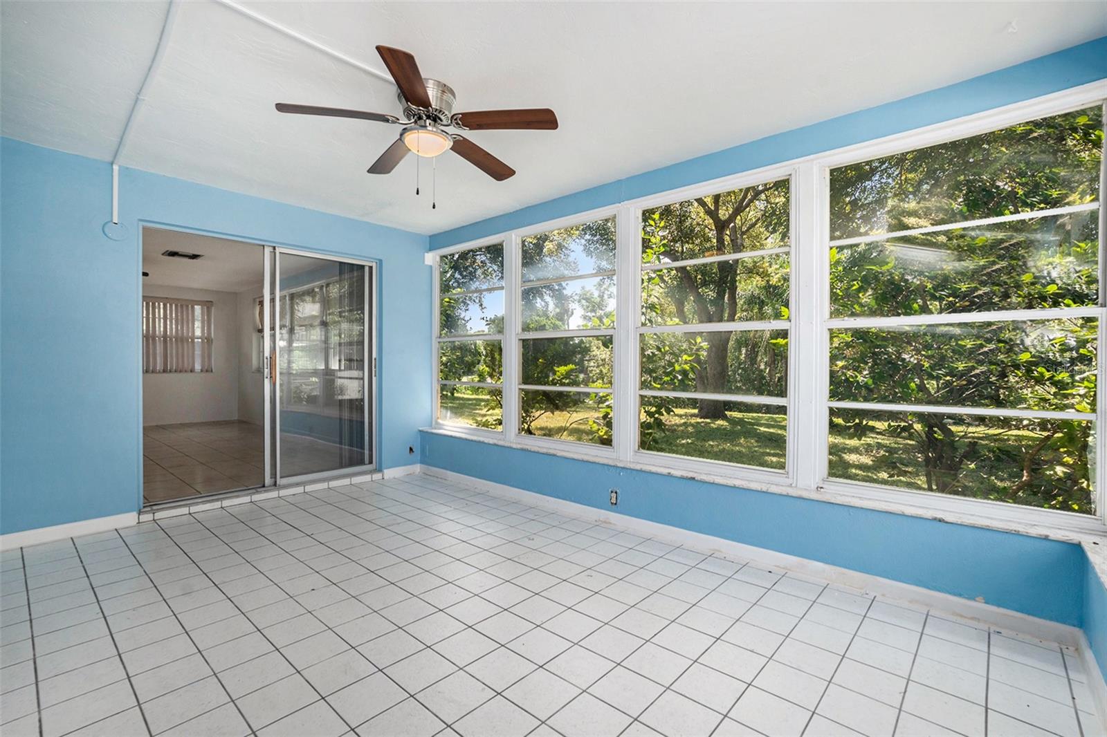 Image 30 of 36 For 10137 Oleander Drive