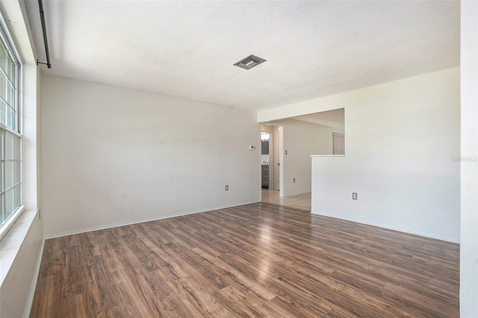 Image 5 of 36 For 10137 Oleander Drive