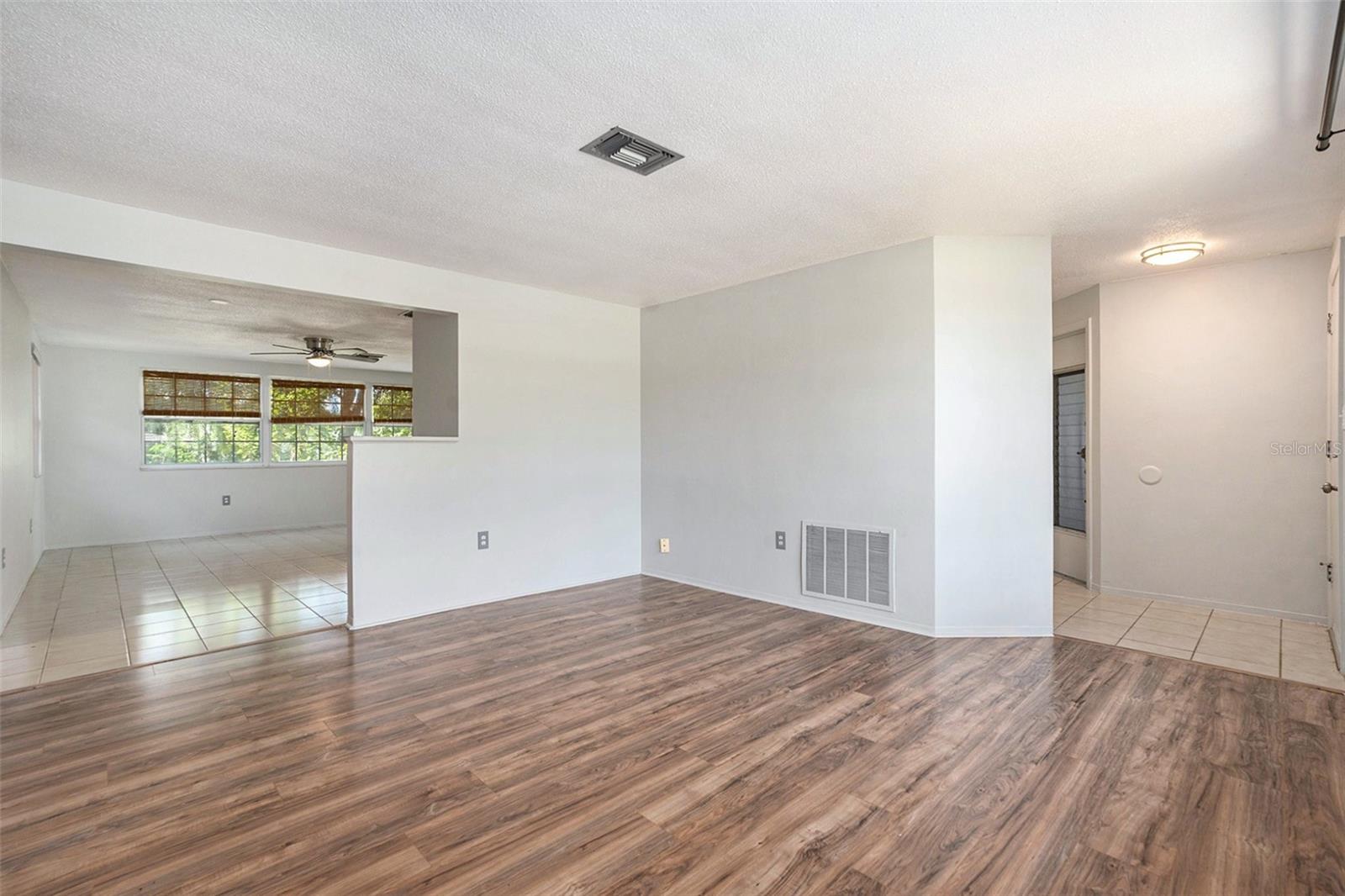 Image 7 of 36 For 10137 Oleander Drive